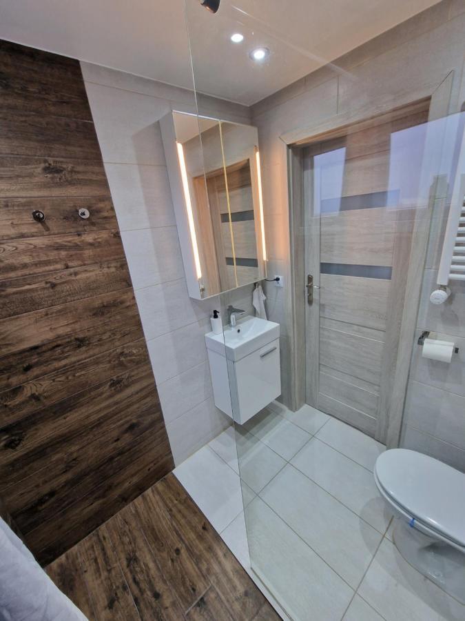 R&J Guesthouse Room Grindavík Εξωτερικό φωτογραφία