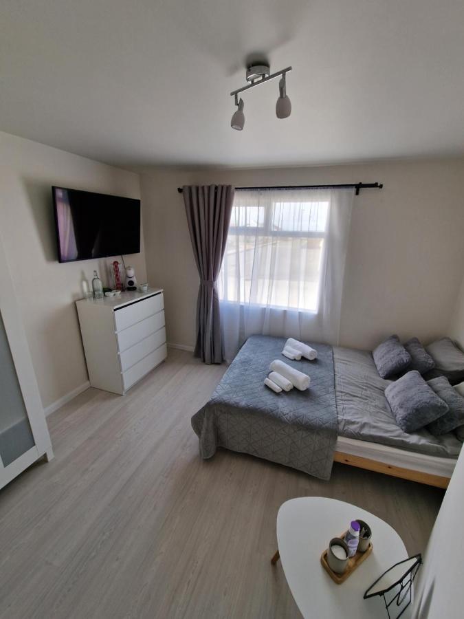 R&J Guesthouse Room Grindavík Εξωτερικό φωτογραφία