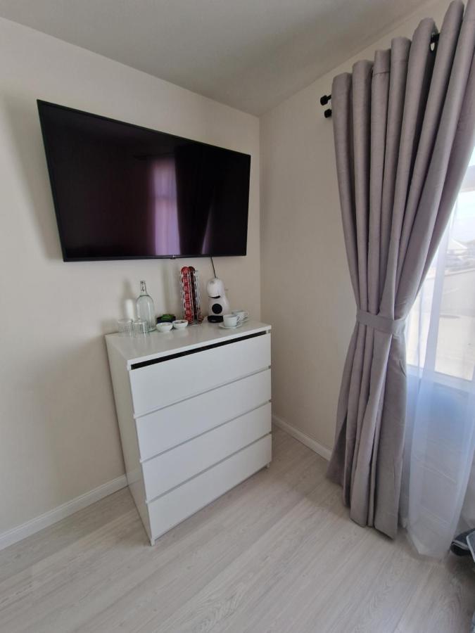 R&J Guesthouse Room Grindavík Εξωτερικό φωτογραφία