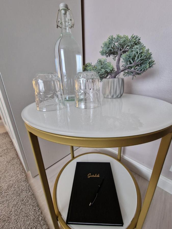 R&J Guesthouse Room Grindavík Εξωτερικό φωτογραφία